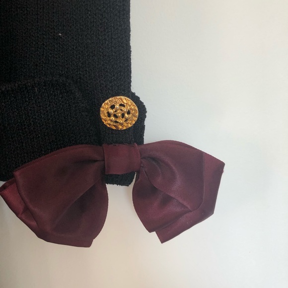 Vintage Adolfo New York gown. - Picture 3 of 3